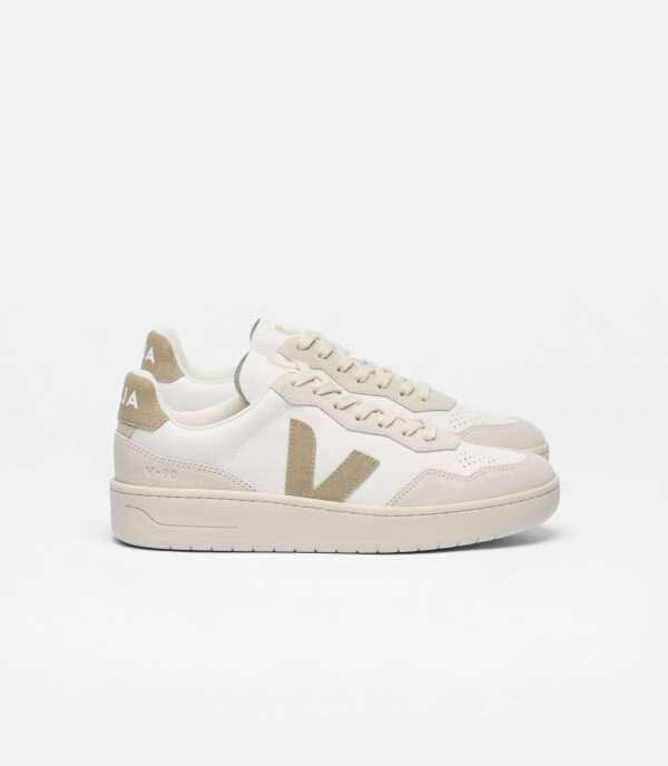 Veja V-90 Leather Sneakers Low Veja