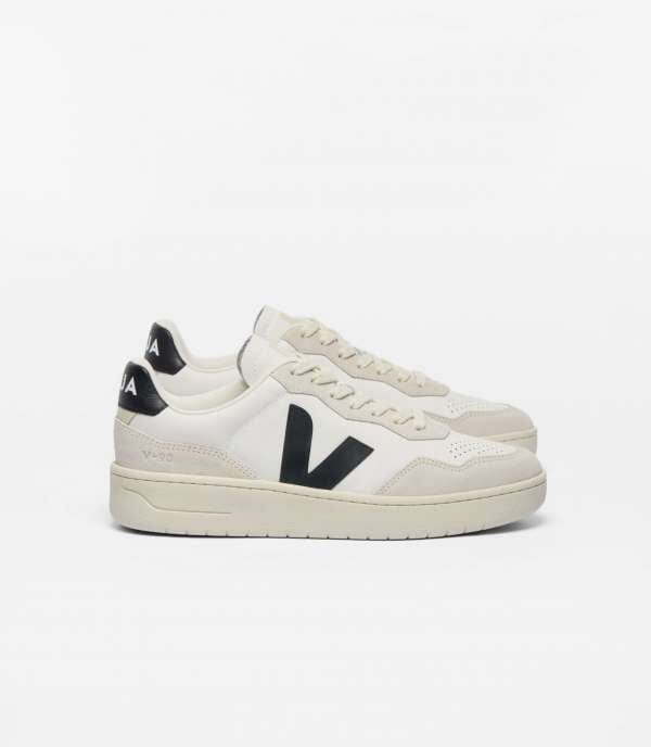 Veja V-90 Leather Sneakers Low Veja