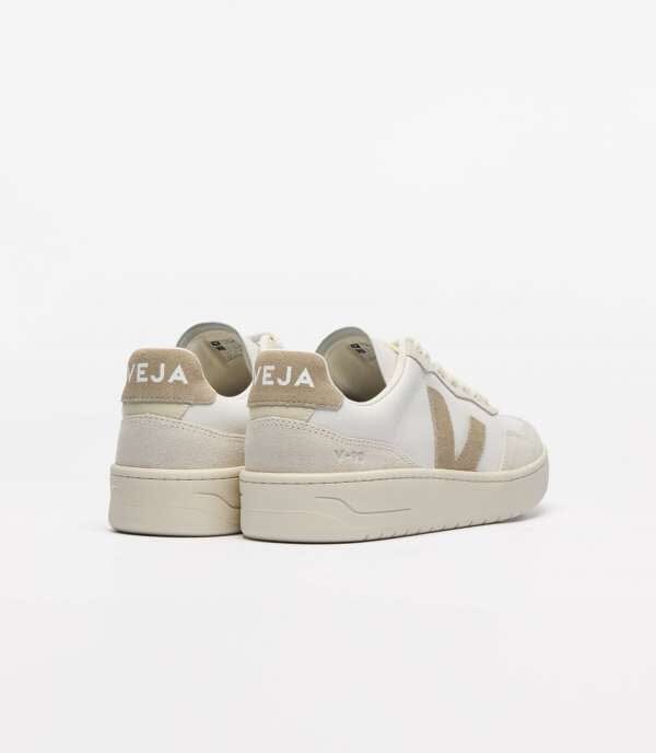 Veja V-90 Leather Sneakers Low Veja 